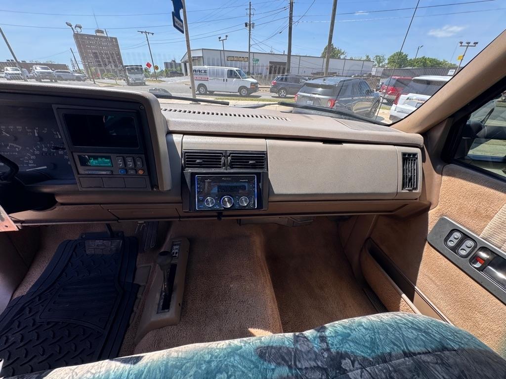 Chevrolet C/K 1500 Reg. Cab 6.5-ft. Bed 4WD 1993