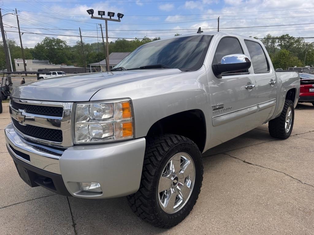 Chevrolet Silverado 1500 LT Crew Cab 4WD 2011