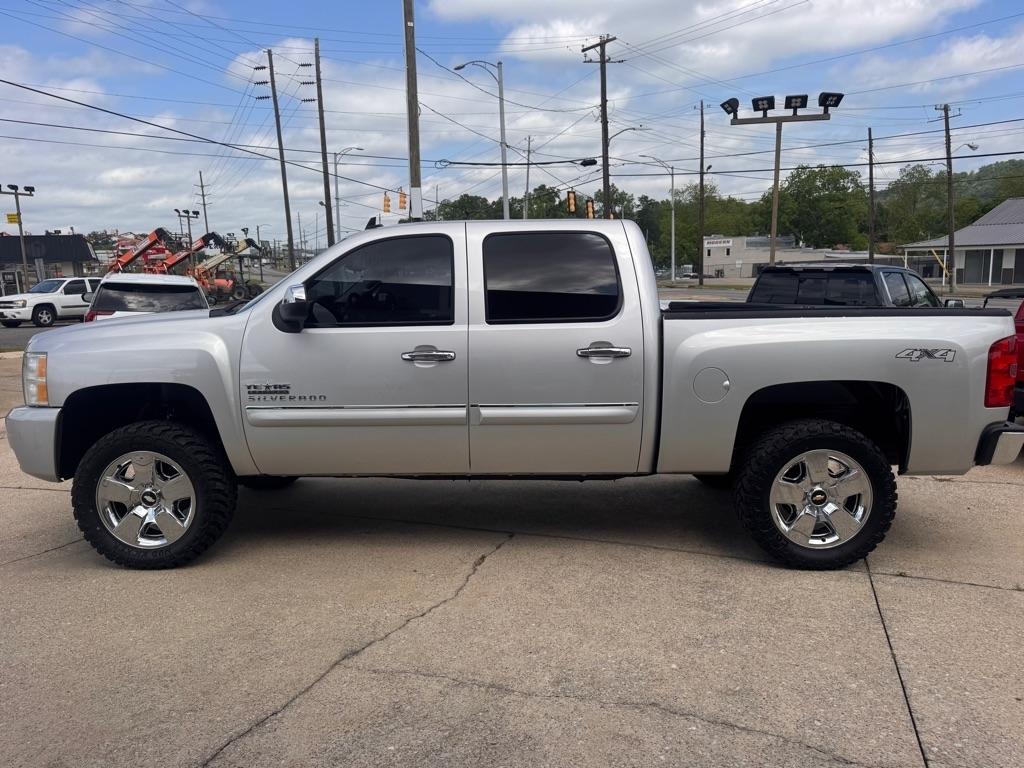 Chevrolet Silverado 1500 LT Crew Cab 4WD 2011