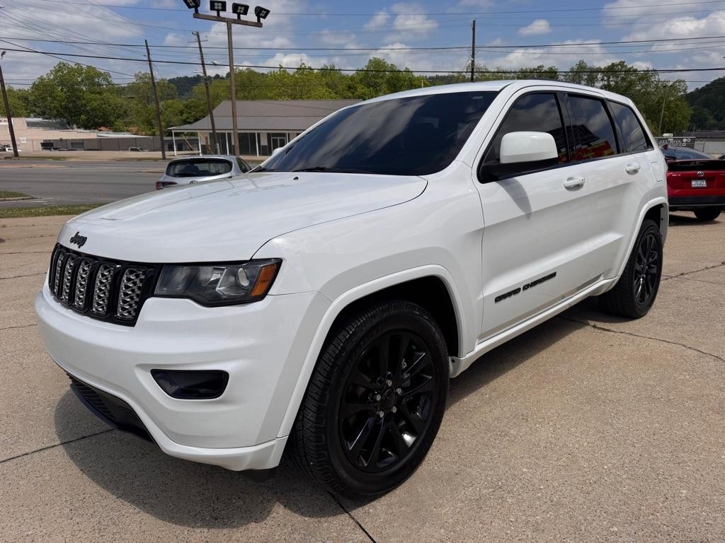Jeep Grand Cherokee Laredo 2WD 2017