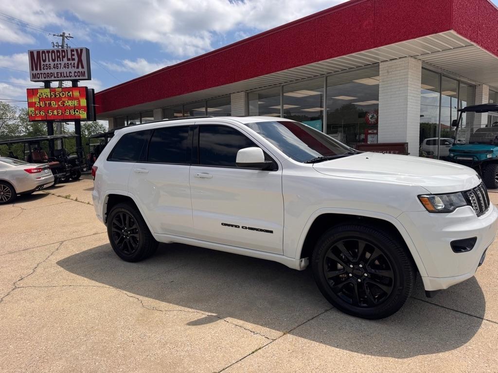Jeep Grand Cherokee Laredo 2WD 2017