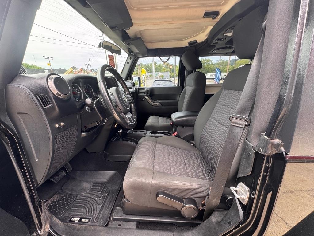 Jeep Wrangler Sport 4WD 2011