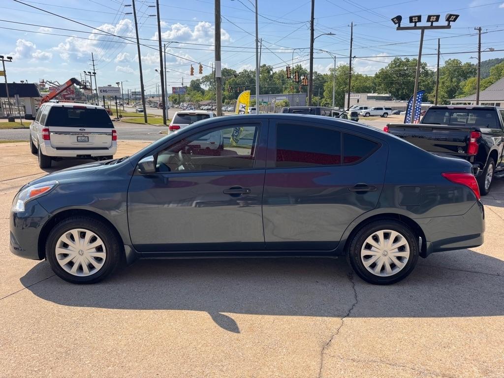 Nissan Versa 1.6 S 5M 2017