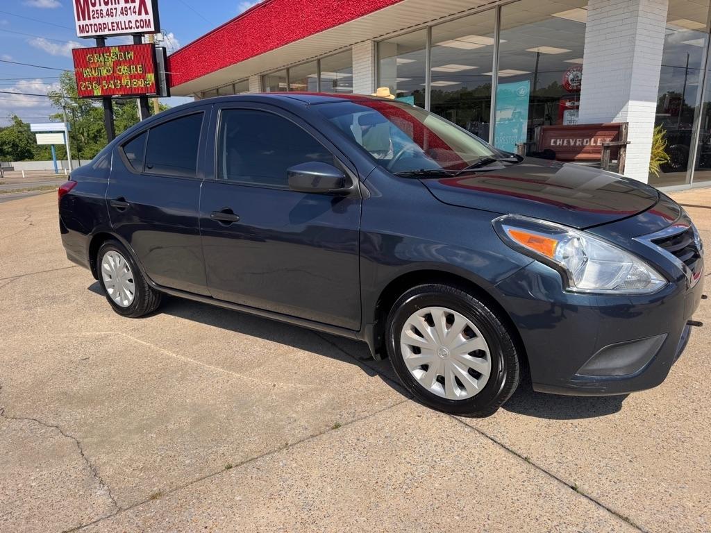 Nissan Versa 1.6 S 5M 2017