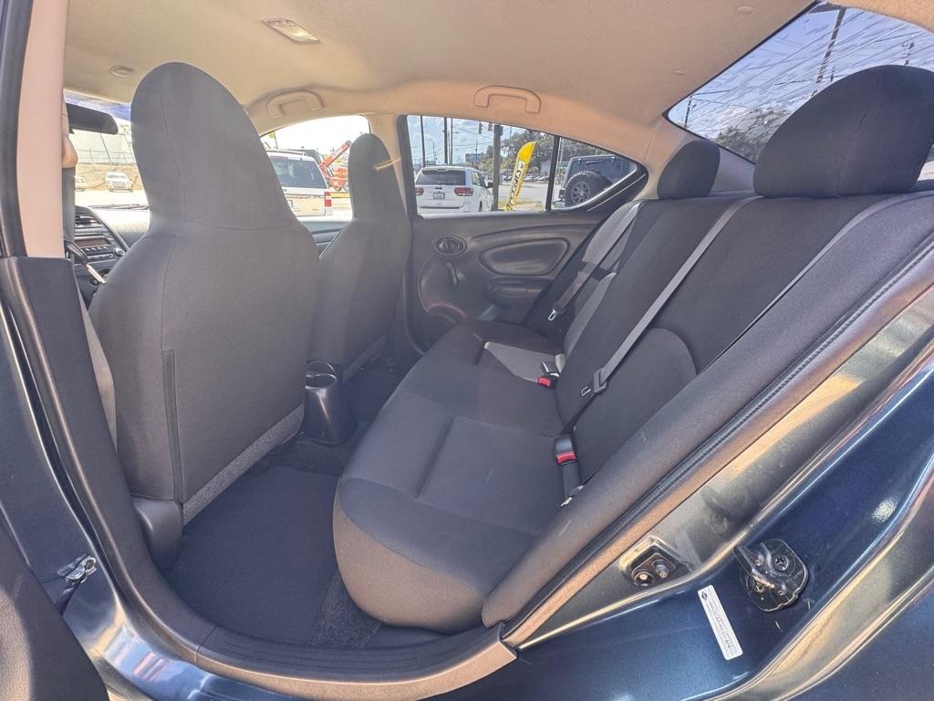 Nissan Versa 1.6 S 5M 2017
