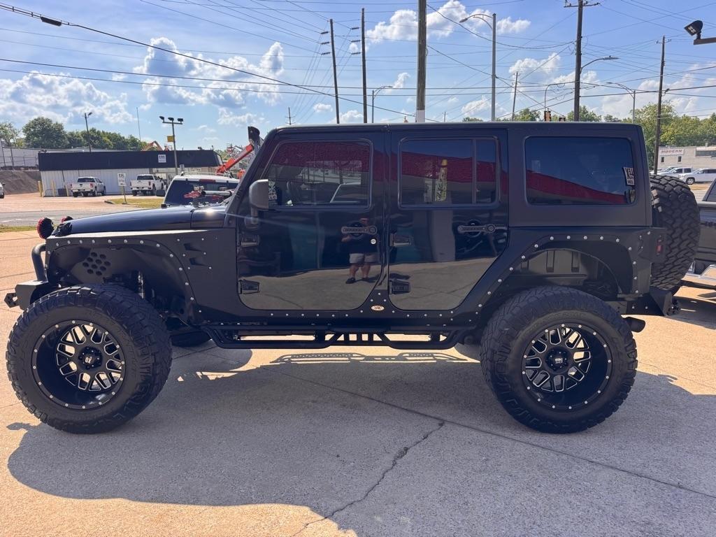 Jeep Wrangler Unlimited Sahara 4WD 2014