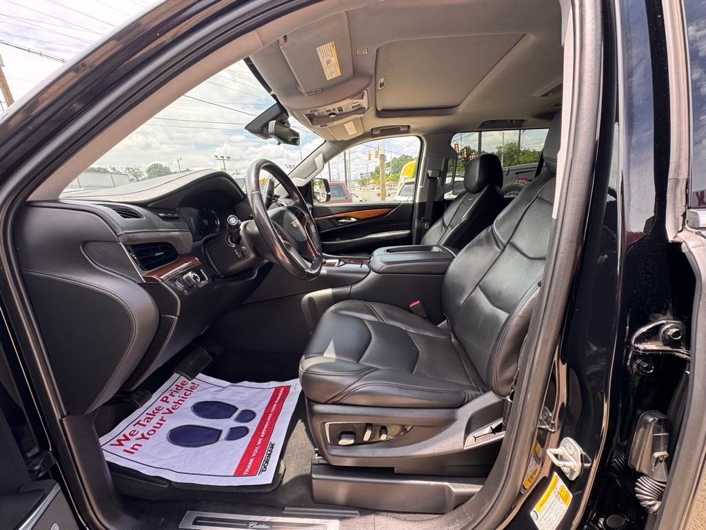 2020 Cadillac Escalade ESV Luxury - Photo 8