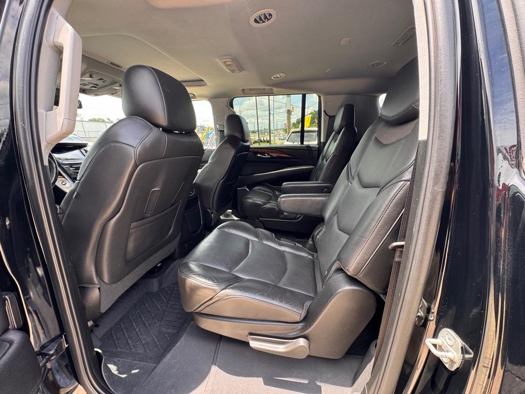 2020 Cadillac Escalade ESV Luxury - Photo 9