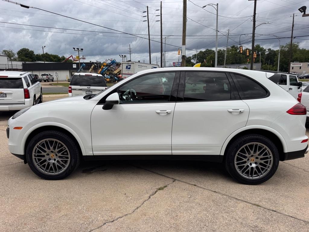 Porsche Cayenne Base 2018