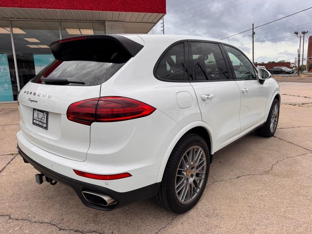 Porsche Cayenne Base 2018