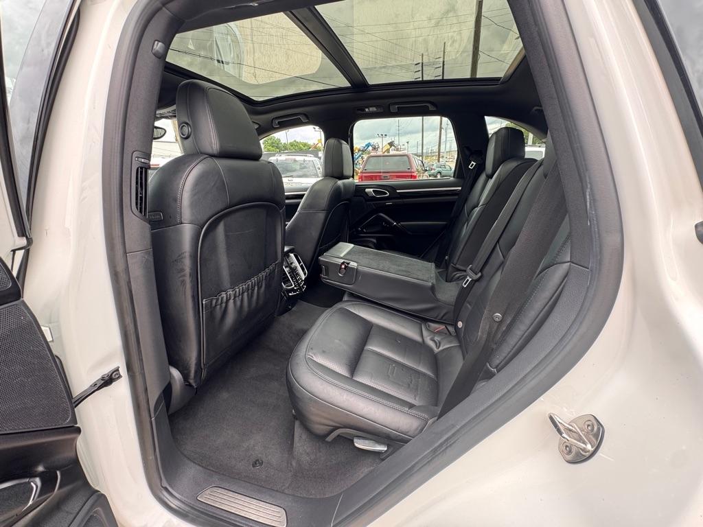 Porsche Cayenne Base 2018