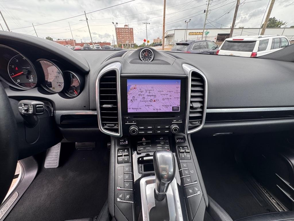 Porsche Cayenne Base 2018