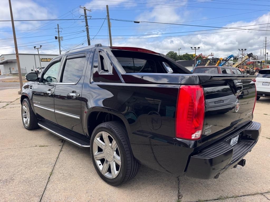 Cadillac Escalade EXT Luxury 2011