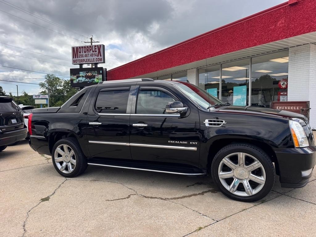 Cadillac Escalade EXT Luxury 2011