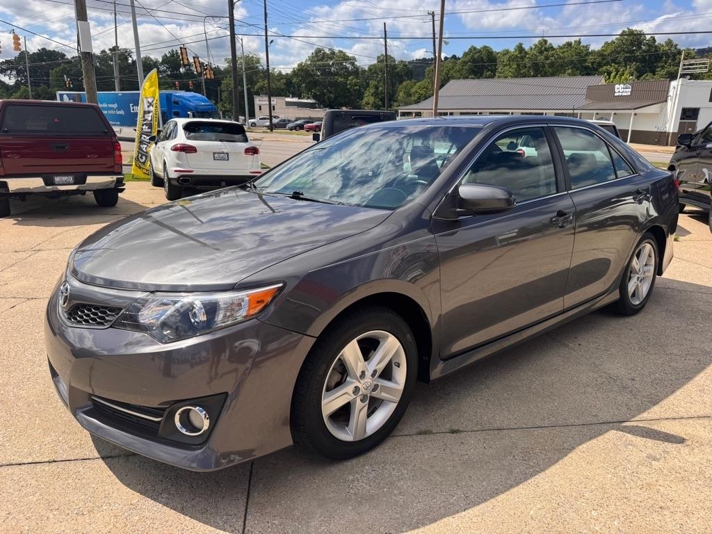 Toyota Camry SE 2014