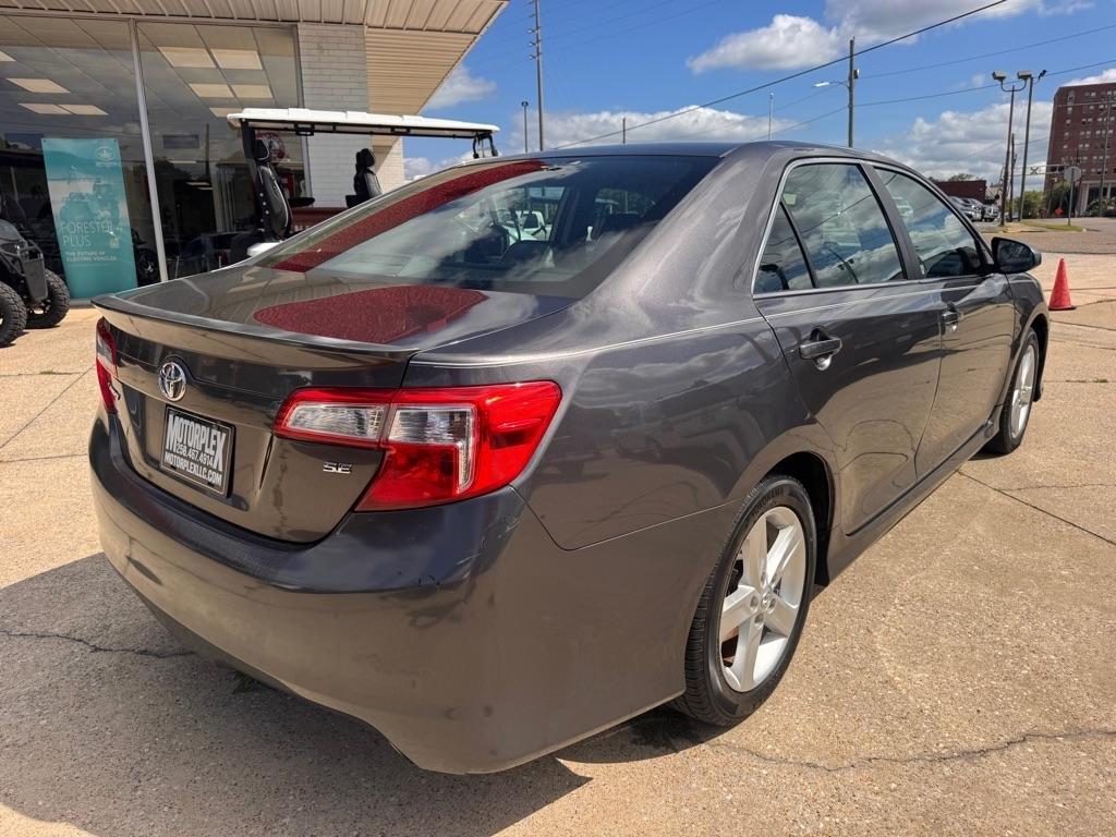Toyota Camry SE 2014