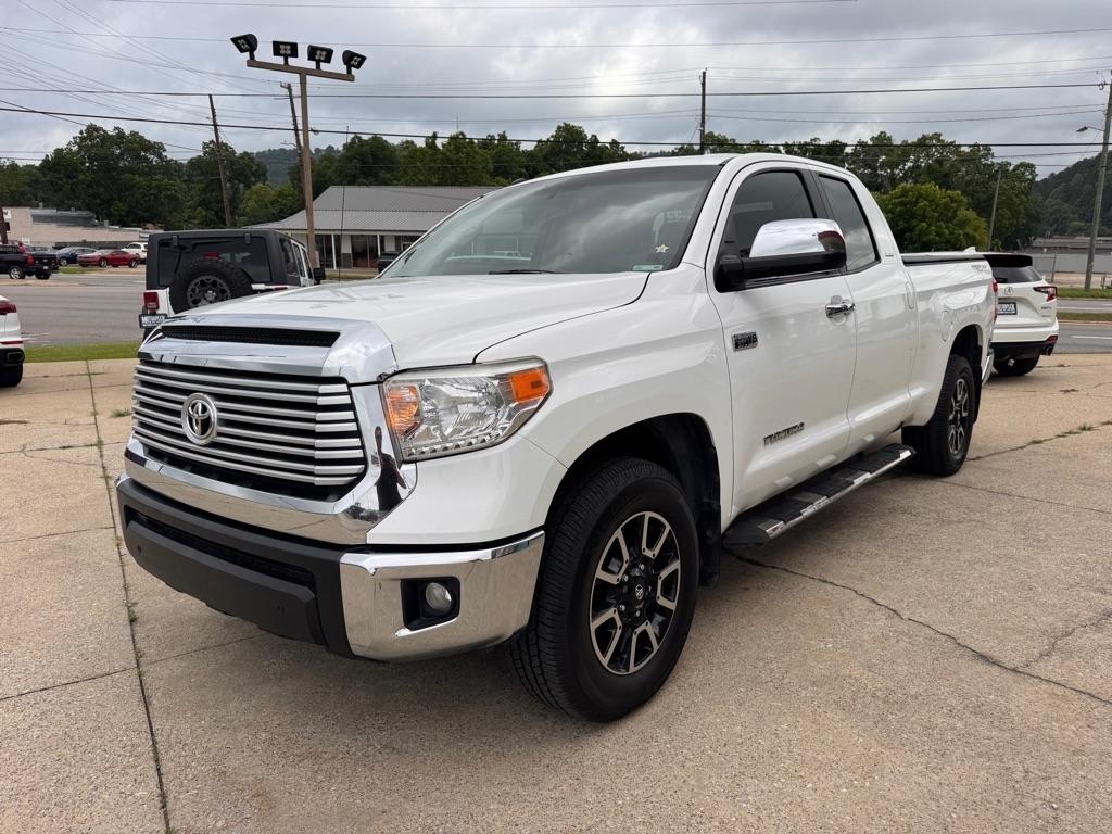 Toyota Tundra Limited 5.7L Double Cab 2WD 2015
