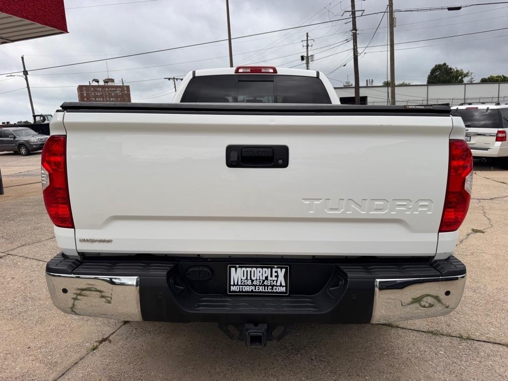 Toyota Tundra Limited 5.7L Double Cab 2WD 2015