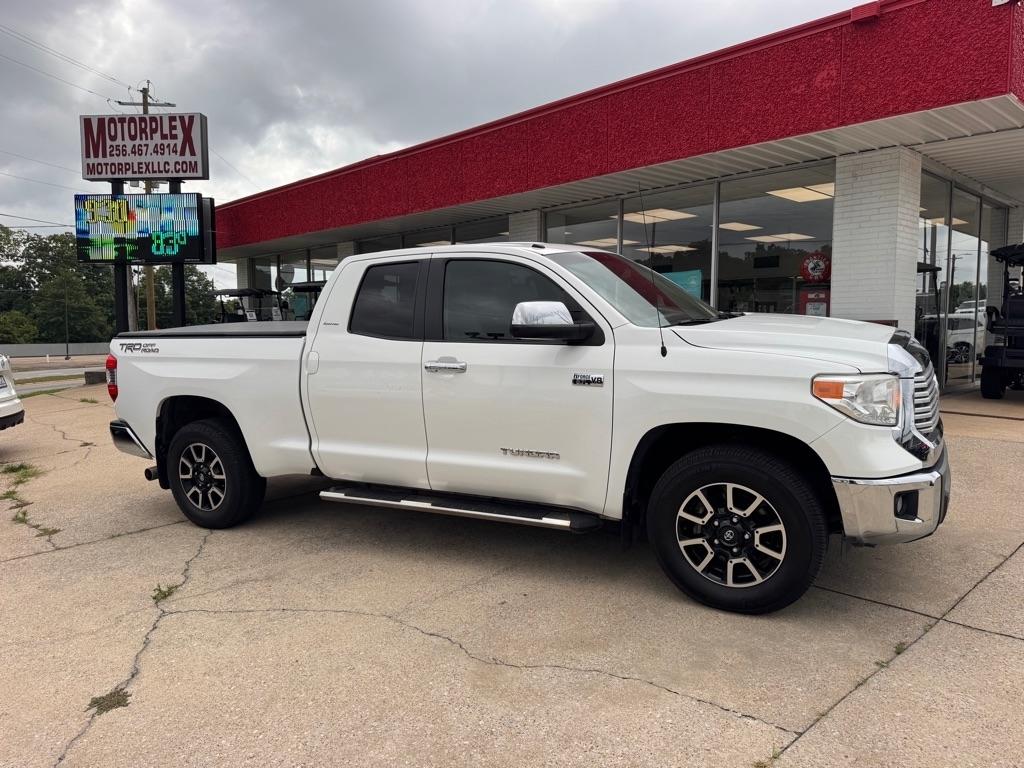 Toyota Tundra Limited 5.7L Double Cab 2WD 2015