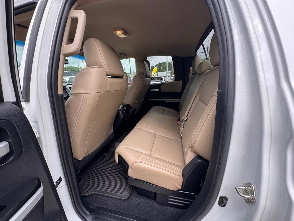Toyota Tundra Limited 5.7L Double Cab 2WD 2015