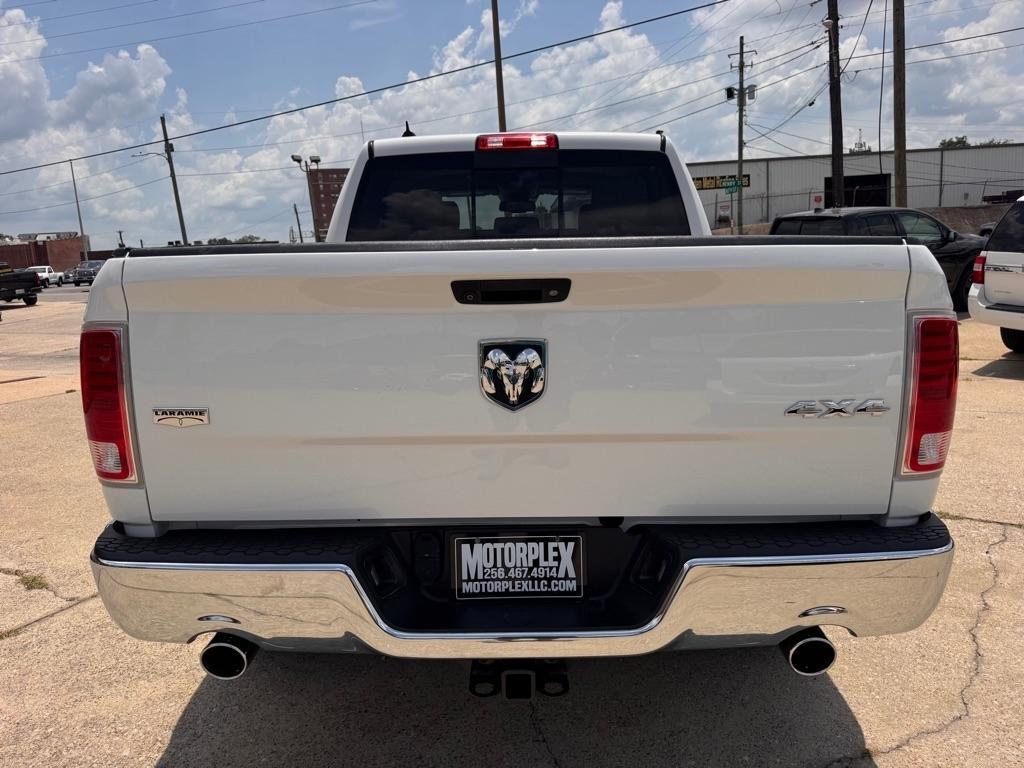 RAM 1500 Laramie Crew Cab SWB 4WD 2017