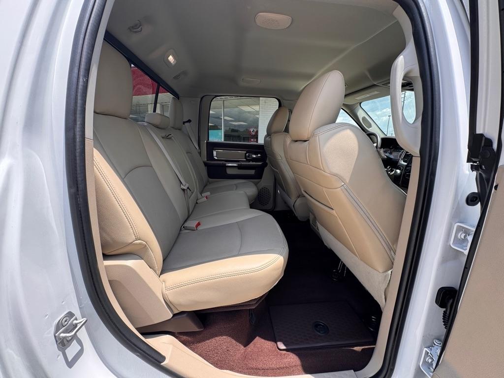 RAM 1500 Laramie Crew Cab SWB 4WD 2017