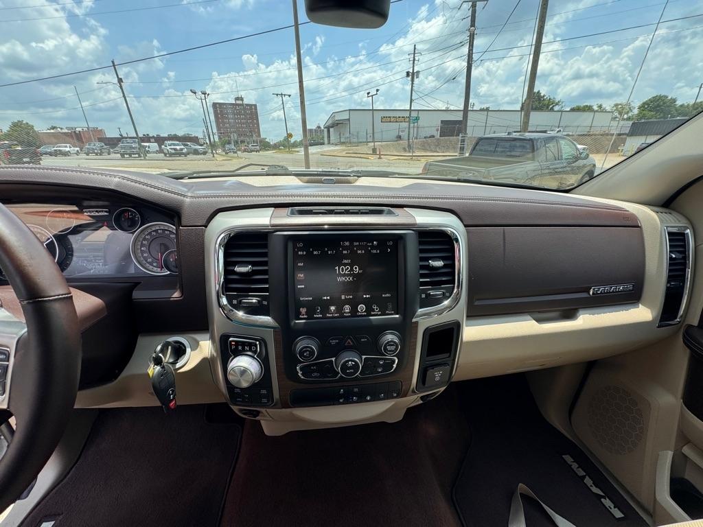 RAM 1500 Laramie Crew Cab SWB 4WD 2017