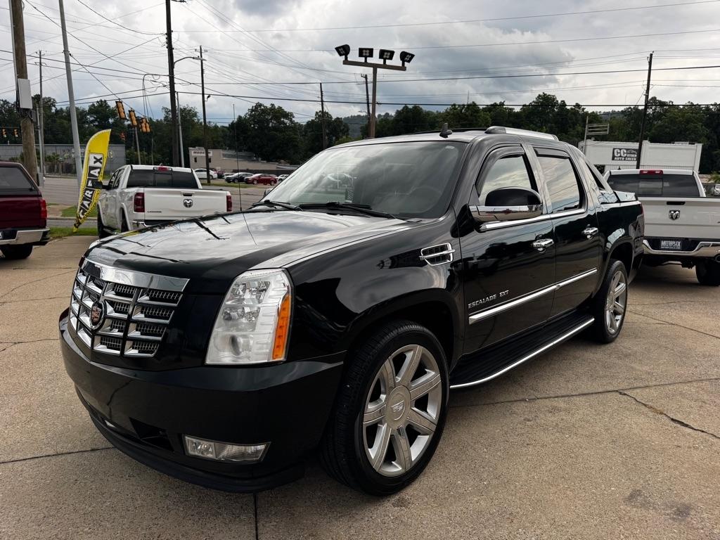 Cadillac Escalade  2011