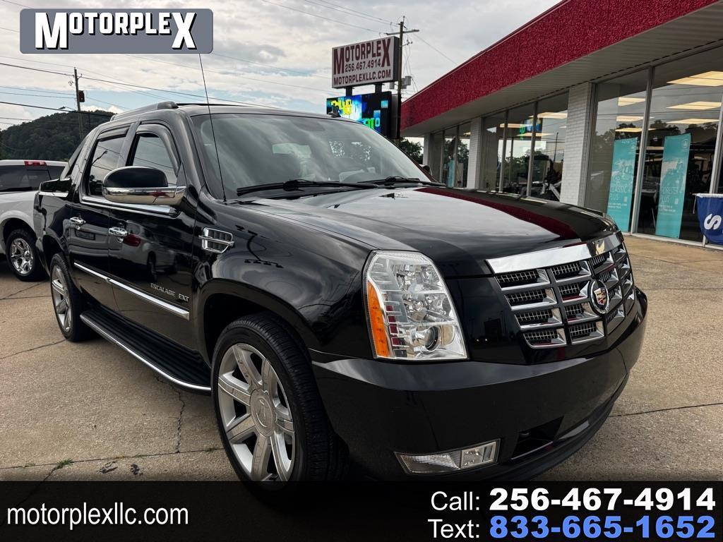 Cadillac Escalade  2011