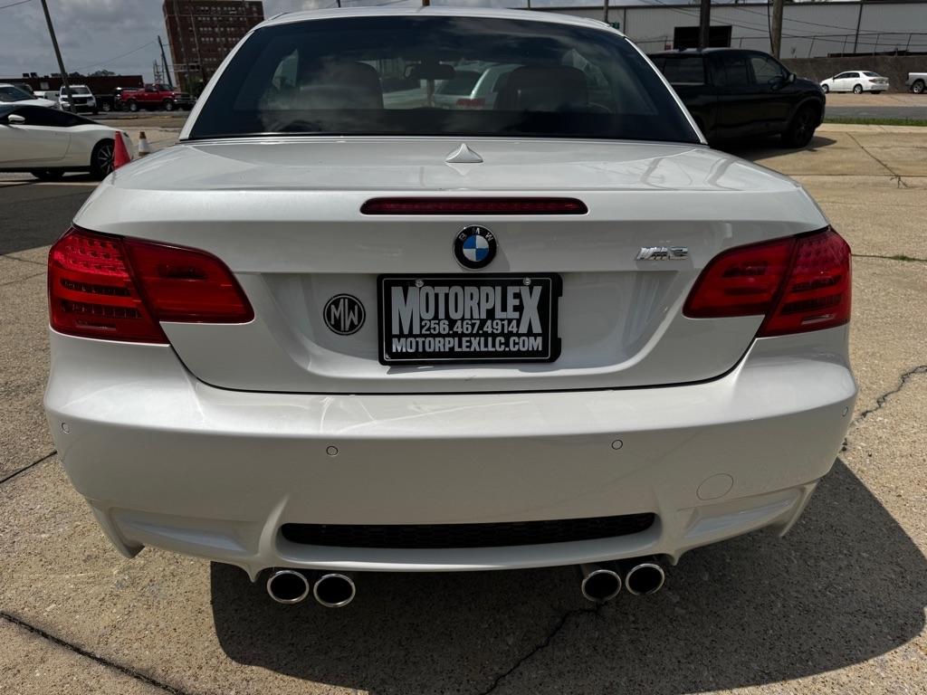 BMW M3 Convertible 2011