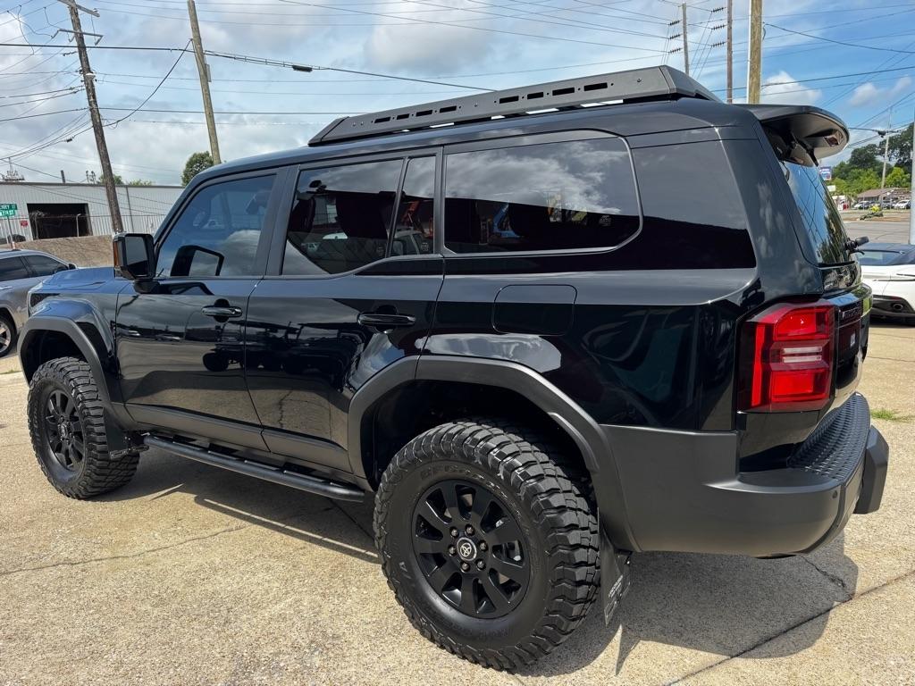 Toyota Land Cruiser Base 2024