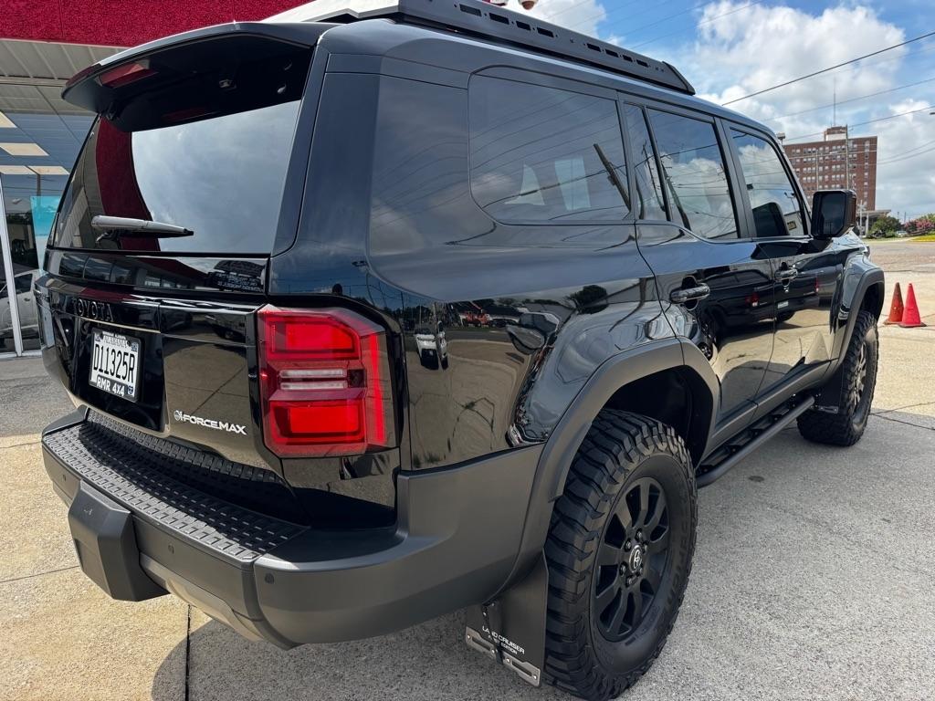 Toyota Land Cruiser Base 2024
