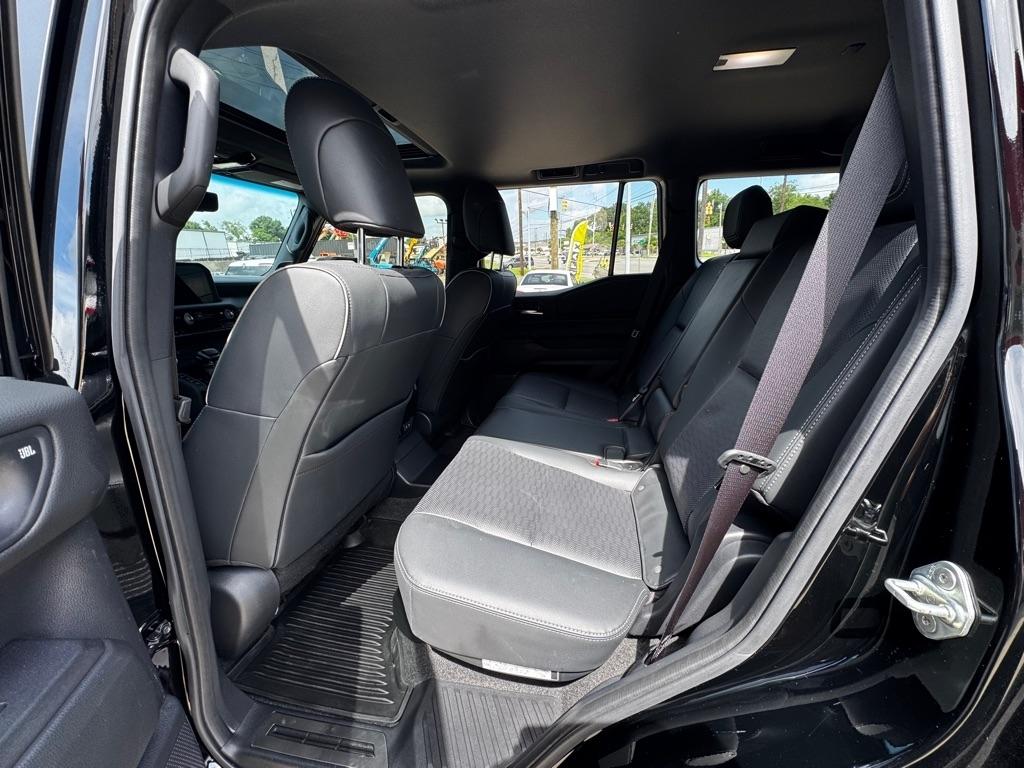 Toyota Land Cruiser Base 2024