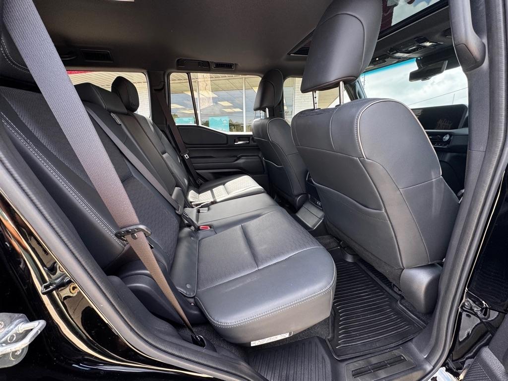 Toyota Land Cruiser Base 2024