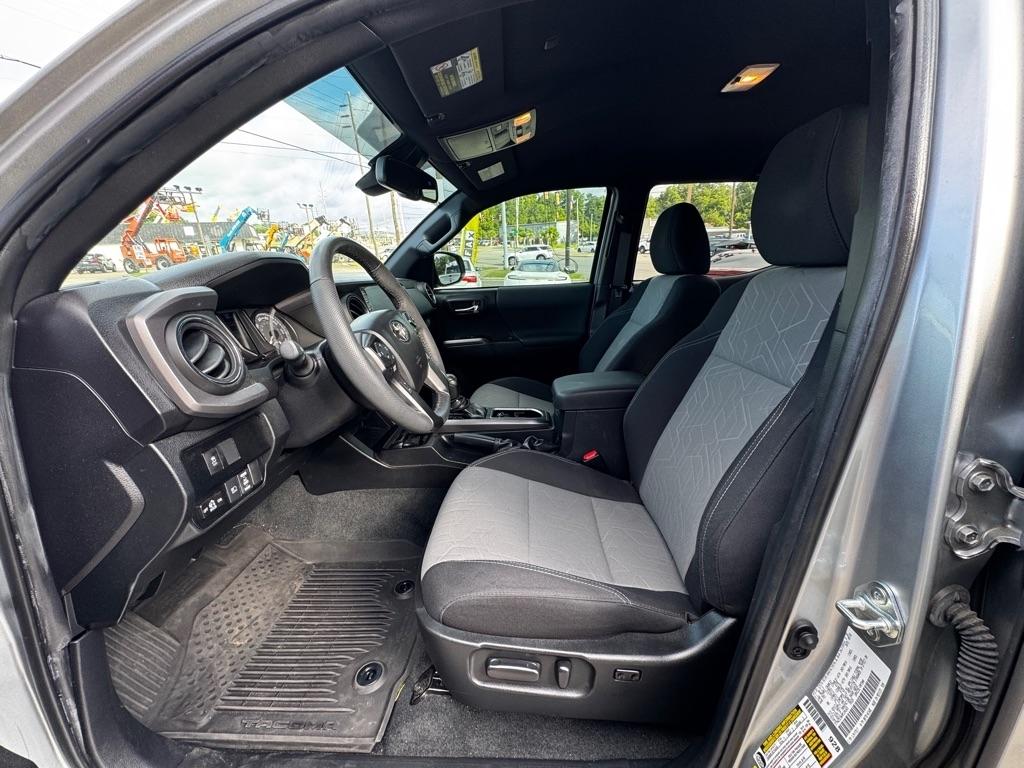 Toyota Tacoma SR5 Double Cab Long Bed V6 6AT 2WD 2022
