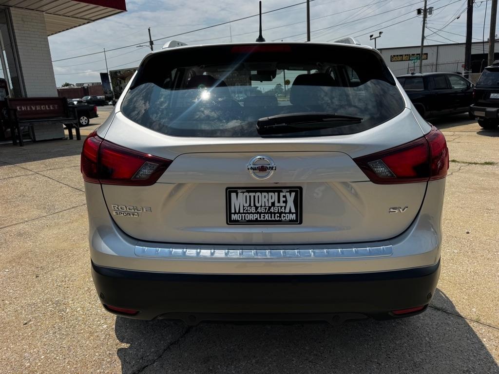 Nissan Rogue Sport S 2019