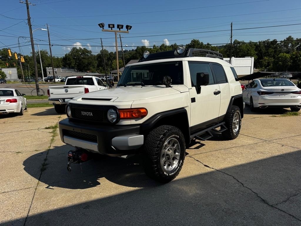 Toyota FJ Cruiser 4WD MT 2011