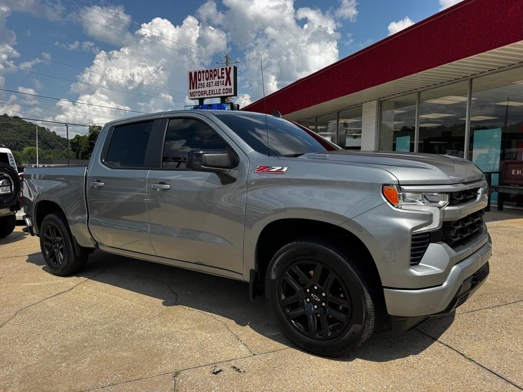Chevrolet Silverado 1500 RST Crew Cab 4WD 2025