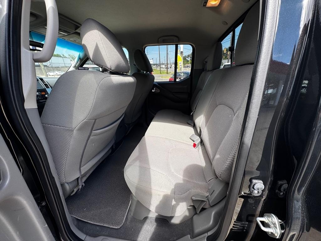 Nissan Frontier SV Crew Cab 2WD 2020