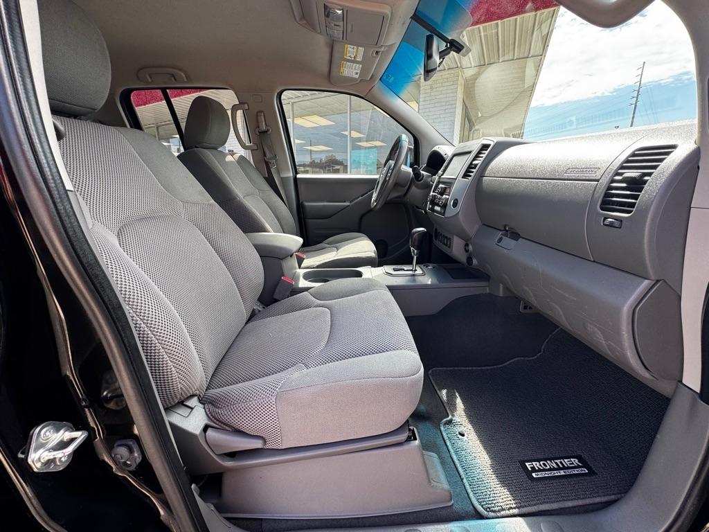 Nissan Frontier SV Crew Cab 2WD 2020