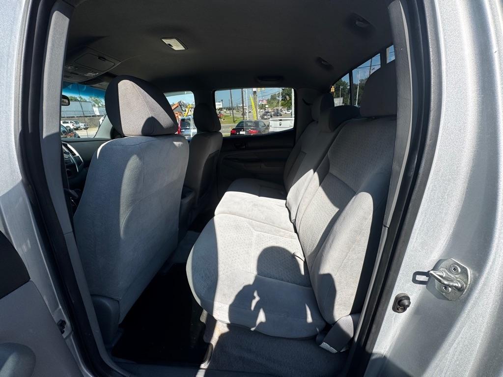 Toyota Tacoma PreRunner Double Cab V6 Auto 2WD 2006