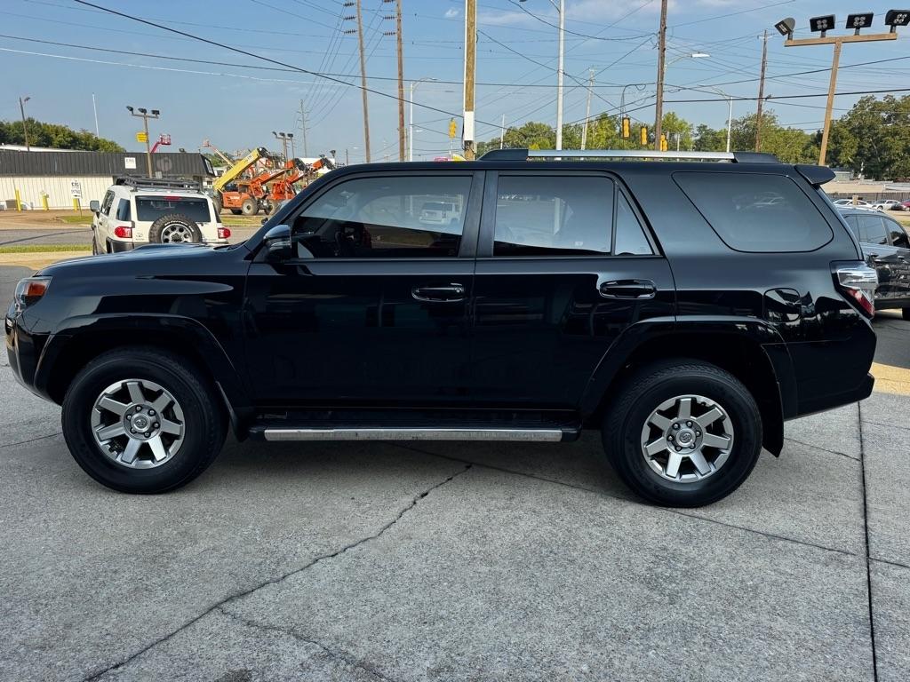 Toyota 4Runner SR5 4WD 2016