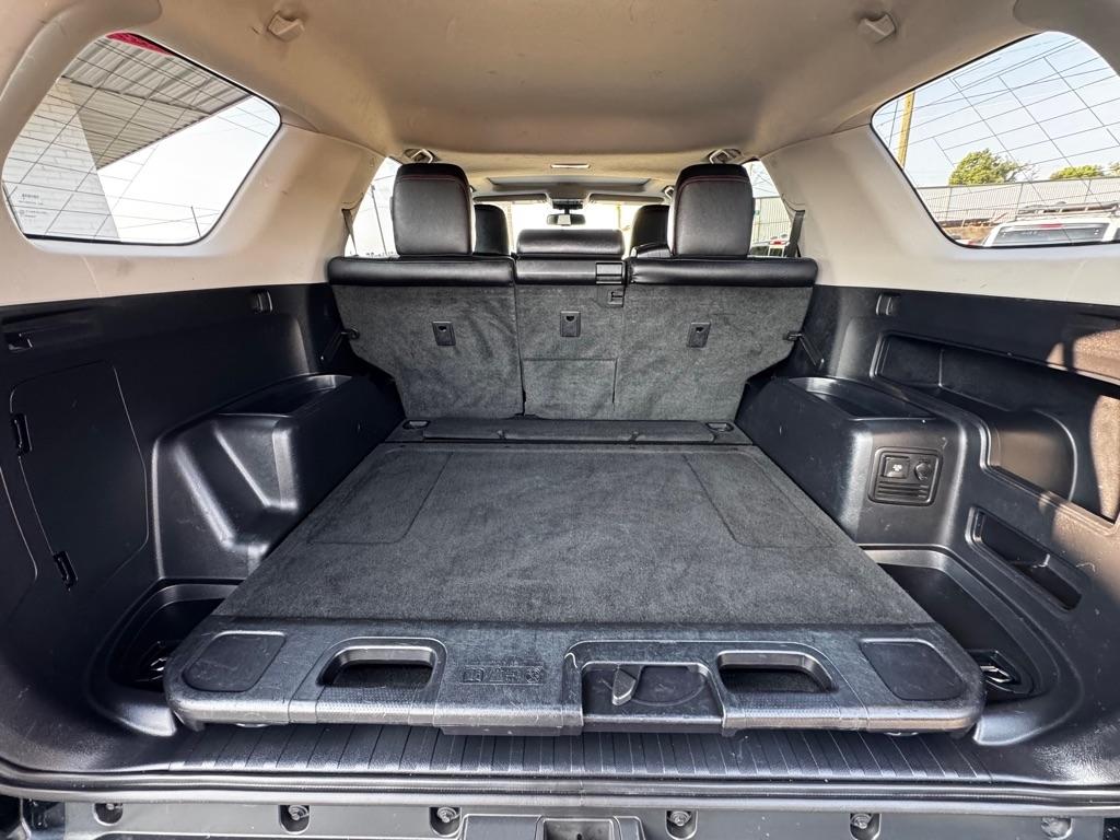 Toyota 4Runner SR5 4WD 2016