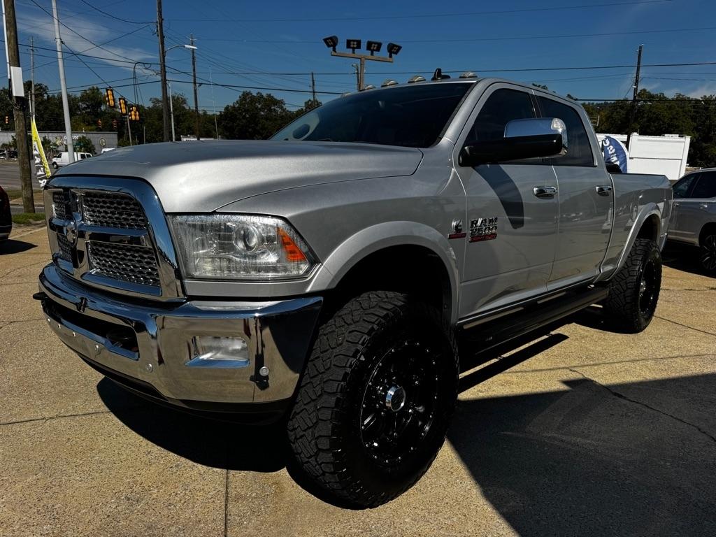 RAM 2500 Laramie Crew Cab SWB 4WD 2016