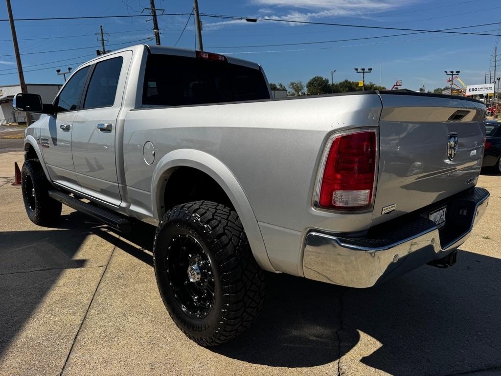 RAM 2500 Laramie Crew Cab SWB 4WD 2016