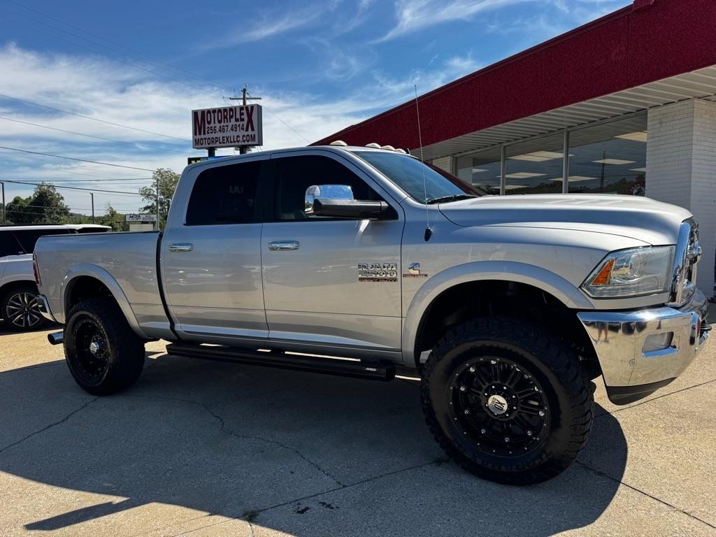 RAM 2500 Laramie Crew Cab SWB 4WD 2016