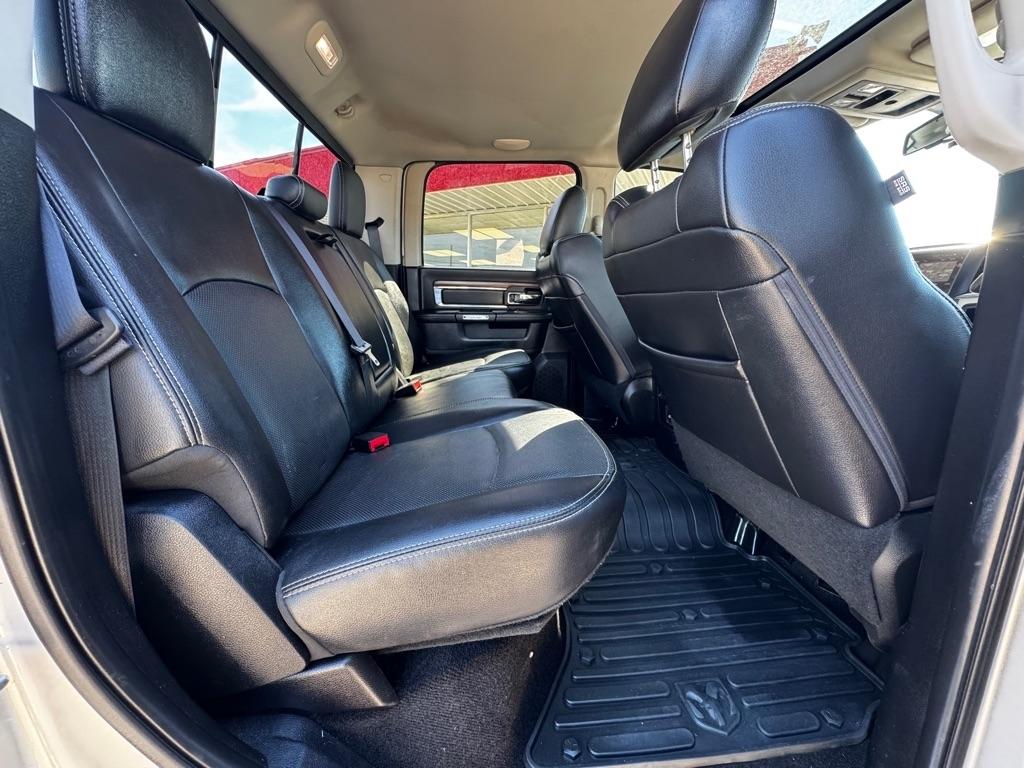 RAM 2500 Laramie Crew Cab SWB 4WD 2016