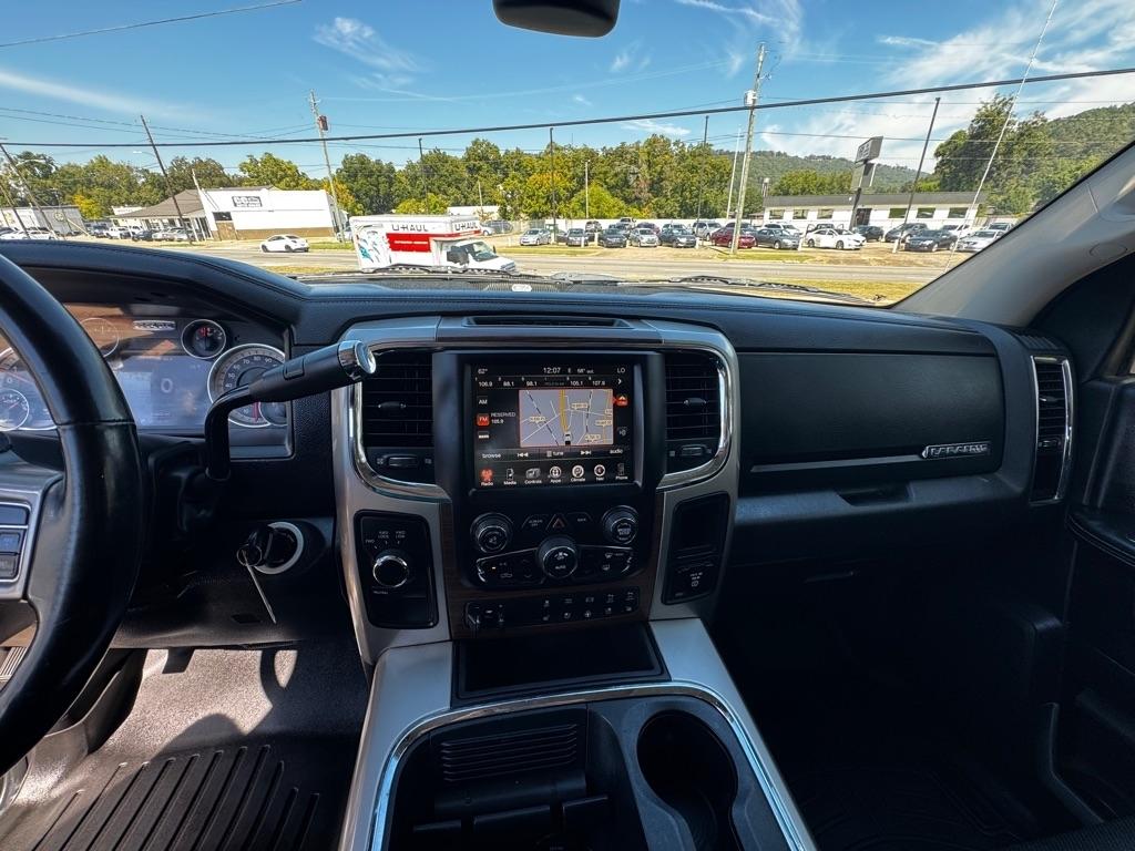 RAM 2500 Laramie Crew Cab SWB 4WD 2016