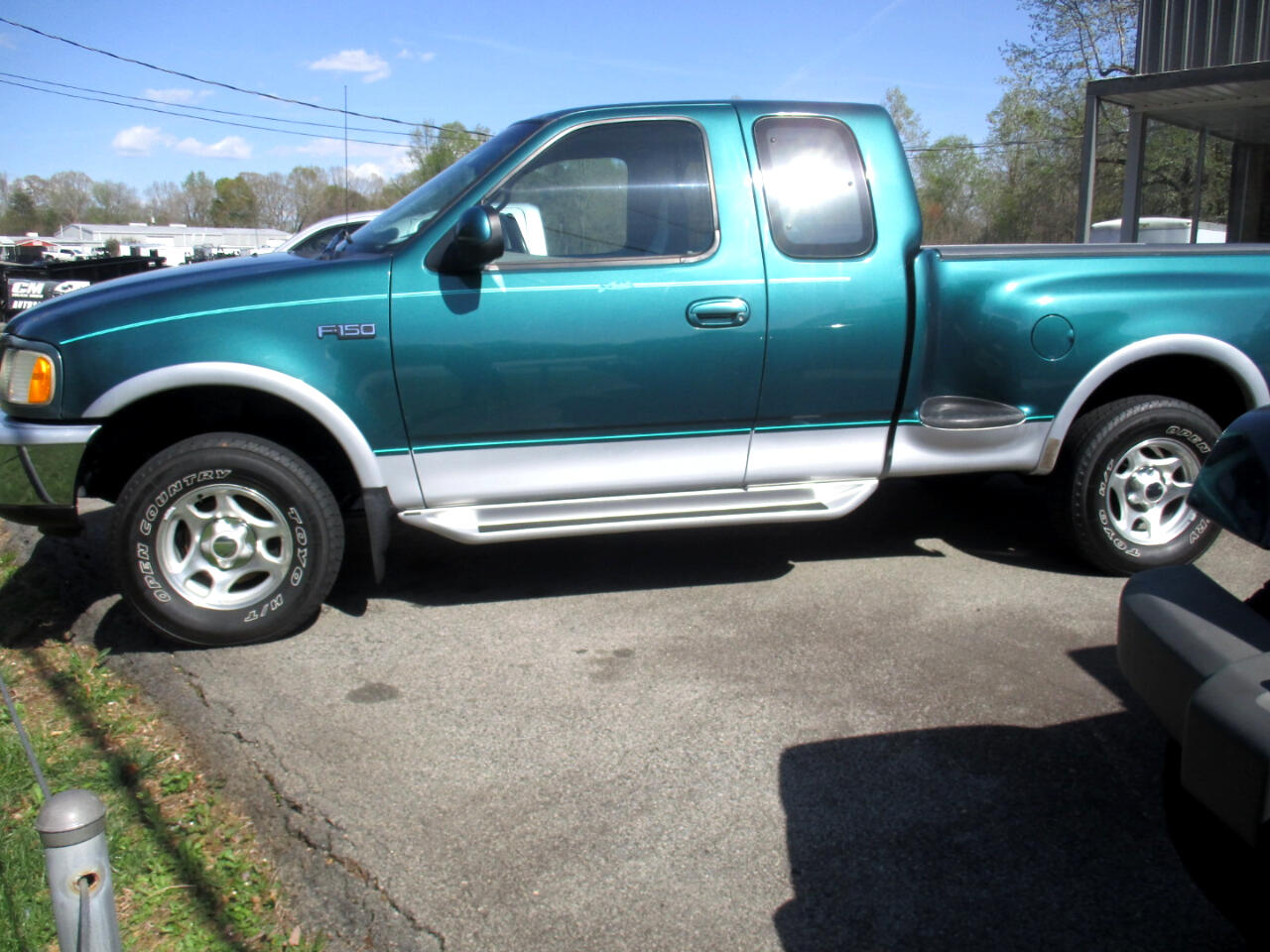 Ford F-150 SuperCab Flareside Short Bed 4WD 1997