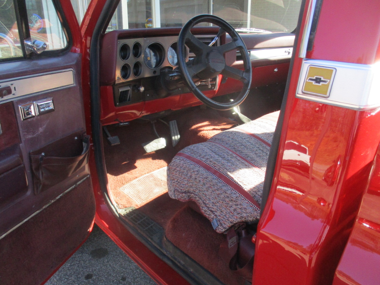 Chevrolet V10 Regular Cab 4WD 1987